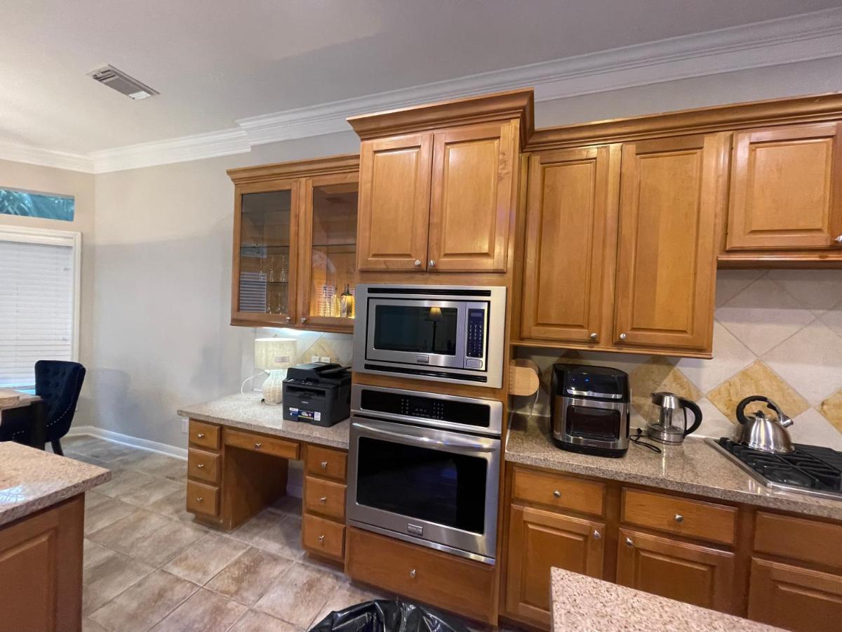 Insperit At Galleria With Heated Pool Holiday home Houston
