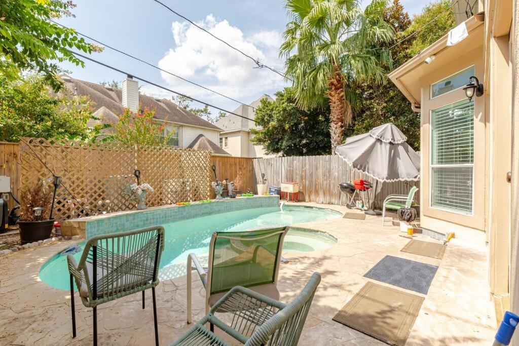 Insperit At Galleria With Heated Pool
